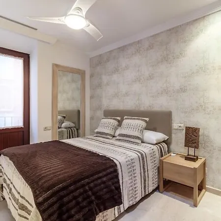 - Cth Апартаменты *